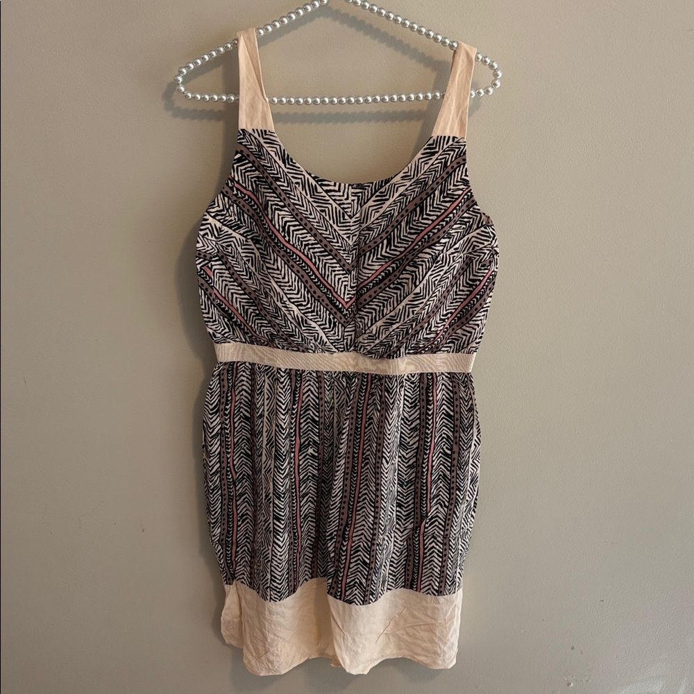 LOFT Sleeveless Tribal Chevron Print Mini Dress Size 6 Cream Black Rayon Lined